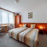 Casa vacanze Grosse Gruppenunterkunft Im Nationalpark Eifel Mit Bar Und Terrasse
