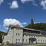 Grosse Gruppenunterkunft Im Nationalpark Eifel Mit Bar Und Terrasse