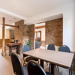 Ferienhaus Grosse Gruppenunterkunft Im Nationalpark Eifel Mit Bar Und Terrasse