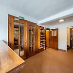 Grosse Gruppenunterkunft Im Nationalpark Eifel Mit Bar Und Terrasse Ferienhaus *