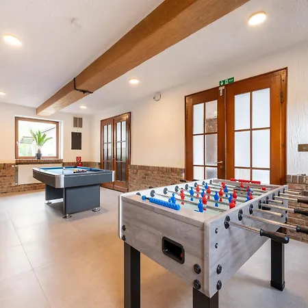 Big Near Monschau In The Eifel Nationalpark With A Terrace And Bar Holiday home Schleiden