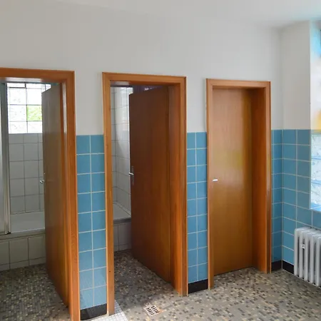 Grosse Gruppenunterkunft Im Nationalpark Eifel Mit Bar Und Terrasse Feriehus *