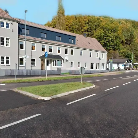 別荘 Grosse Gruppenunterkunft Im Nationalpark Eifel Mit Bar Und Terrasse *