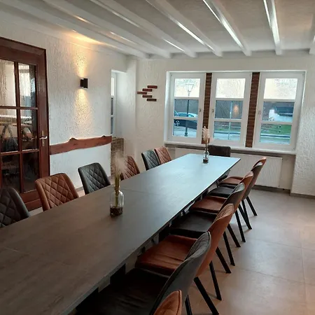 Σπίτι διακοπών Grosse Gruppenunterkunft Im Nationalpark Eifel Mit Bar Und Terrasse *