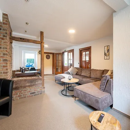 Σπίτι διακοπών Grosse Gruppenunterkunft Im Nationalpark Eifel Mit Bar Und Terrasse Schleiden