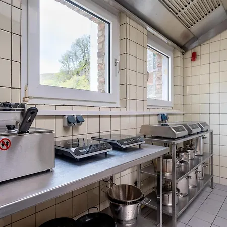 Feriehus Grosse Gruppenunterkunft Im Nationalpark Eifel Mit Bar Und Terrasse