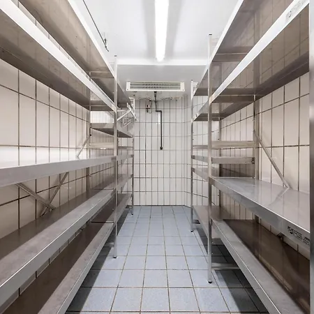 Grosse Gruppenunterkunft Im Nationalpark Eifel Mit Bar Und Terrasse * Schleiden