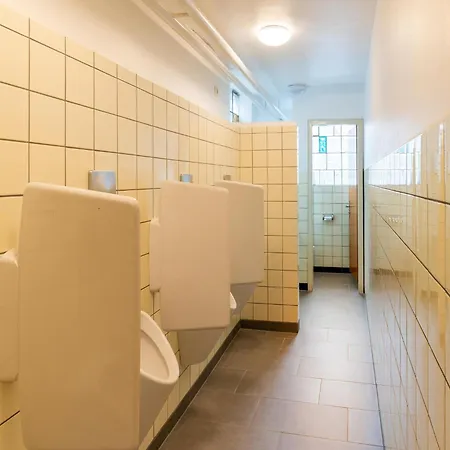 Grosse Gruppenunterkunft Im Nationalpark Eifel Mit Bar Und Terrasse * Schleiden