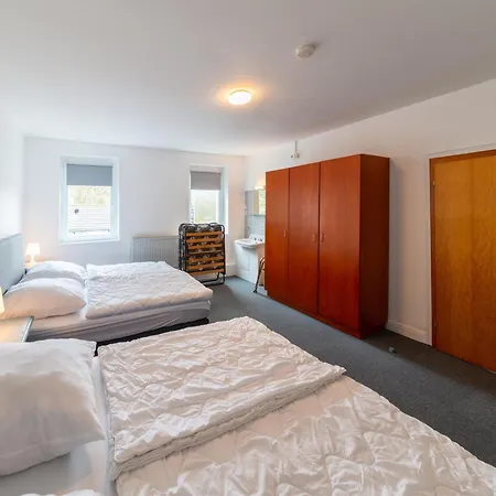 Grosse Gruppenunterkunft Im Nationalpark Eifel Mit Bar Und Terrasse