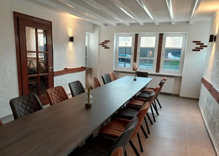 度假居 Grosse Gruppenunterkunft Im Nationalpark Eifel Mit Bar Und Terrasse *