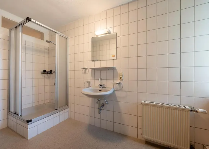 Grosse Gruppenunterkunft Im Nationalpark Eifel Mit Bar Und Terrasse Casa vacanze