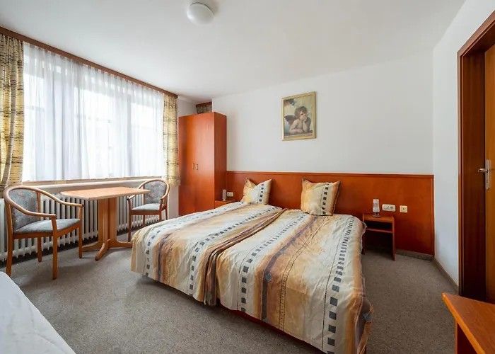 Vakantiehuis Grosse Gruppenunterkunft Im Nationalpark Eifel Mit Bar Und Terrasse *