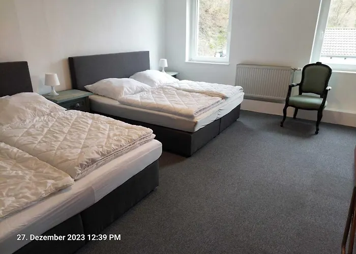 Vakantiehuis Grosse Gruppenunterkunft Im Nationalpark Eifel Mit Bar Und Terrasse Schleiden