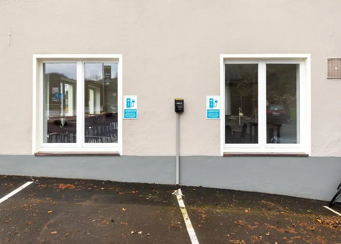 Grosse Gruppenunterkunft Im Nationalpark Eifel Mit Bar Und Terrasse