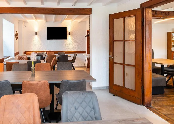 Grosse Gruppenunterkunft Im Nationalpark Eifel Mit Bar Und Terrasse Casa vacanze *