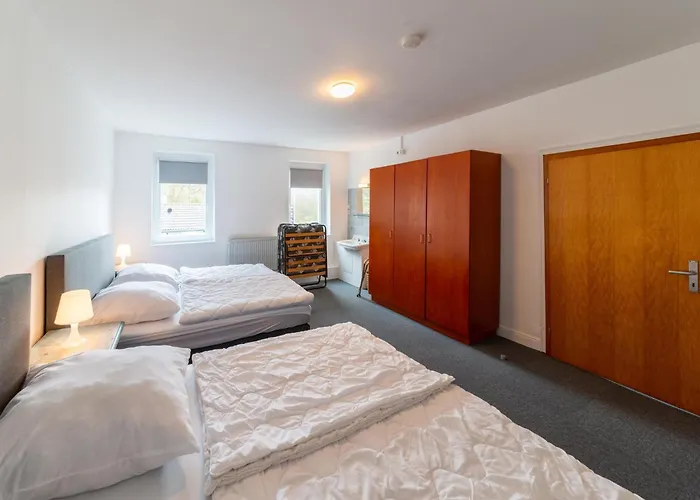 Grosse Gruppenunterkunft Im Nationalpark Eifel Mit Bar Und Terrasse