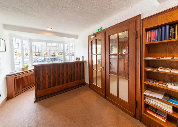 Grosse Gruppenunterkunft Im Nationalpark Eifel Mit Bar Und Terrasse *